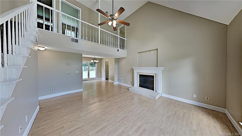 517 Viking Dr, Concord, NC 28025