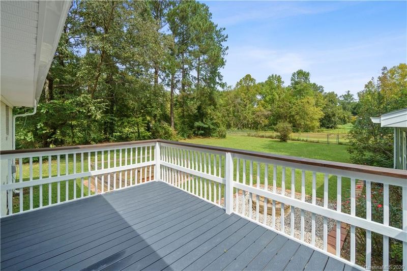 305 Fielding Rd, Charlotte, NC 28214