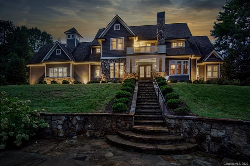 4900 Carmel Park Dr, Charlotte, NC 28226