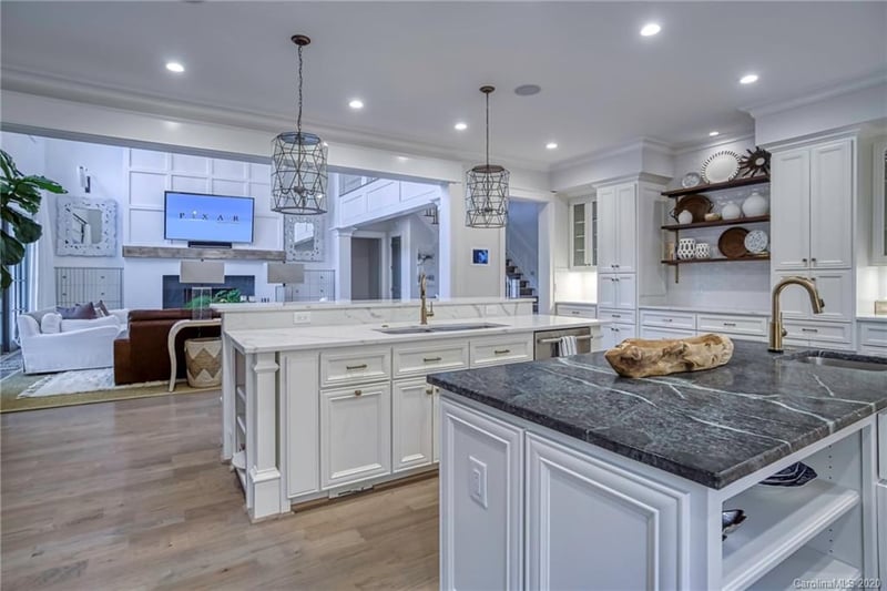 4900 Carmel Park Dr, Charlotte, NC 28226