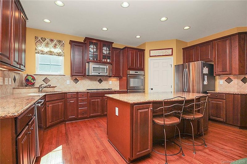 3834 Hounslow Ln, Harrisburg, NC 28075