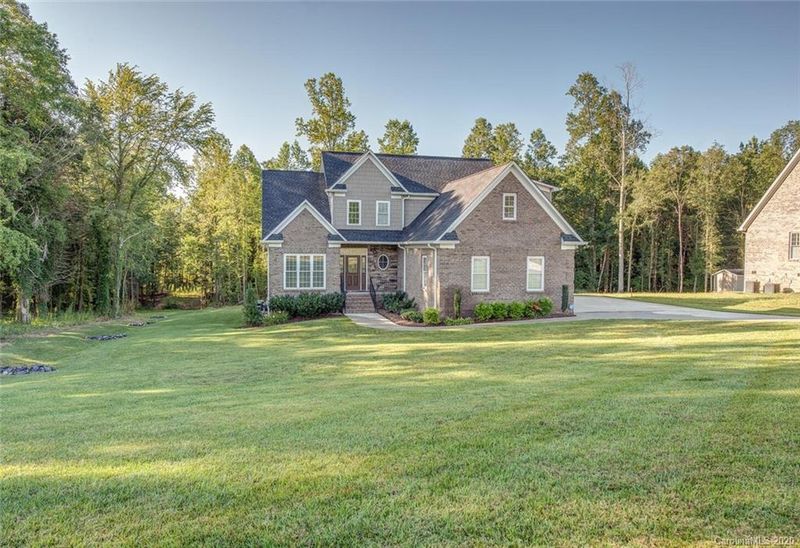 815 Wren Rd, Gastonia, NC 28056