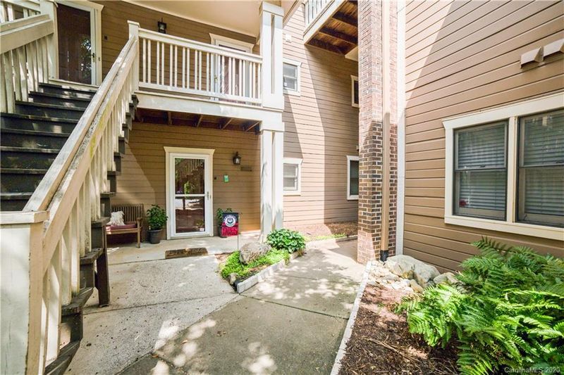 333 Circle Ave #M, Charlotte, NC 28207