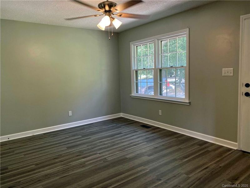 125 Maplewood Ln, Alexis, NC 28006