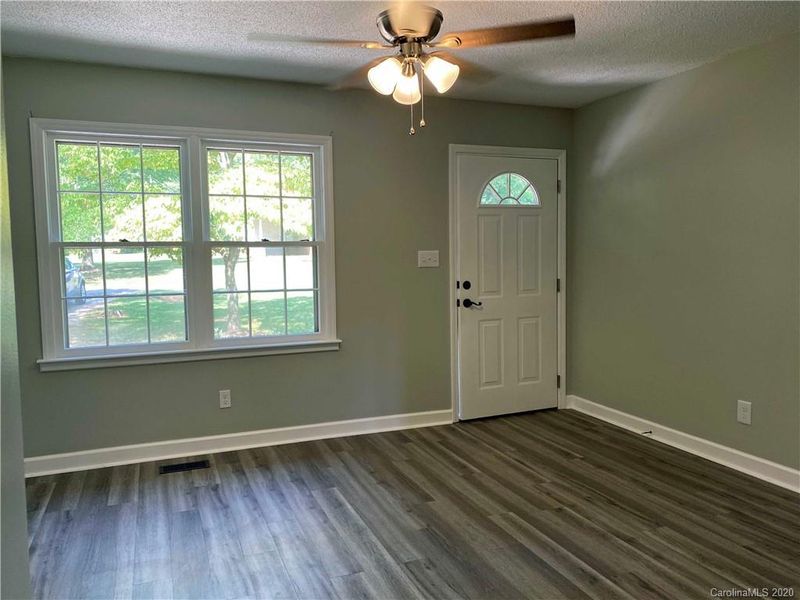 125 Maplewood Ln, Alexis, NC 28006