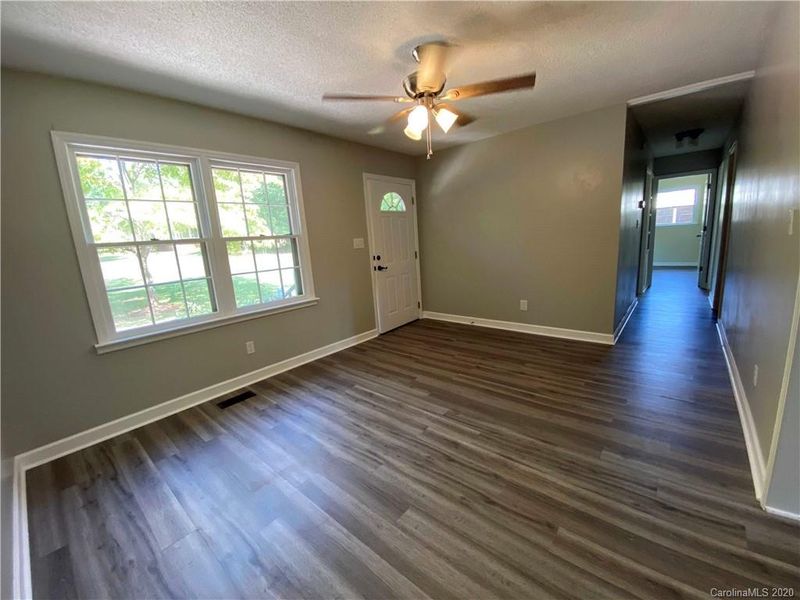 125 Maplewood Ln, Alexis, NC 28006
