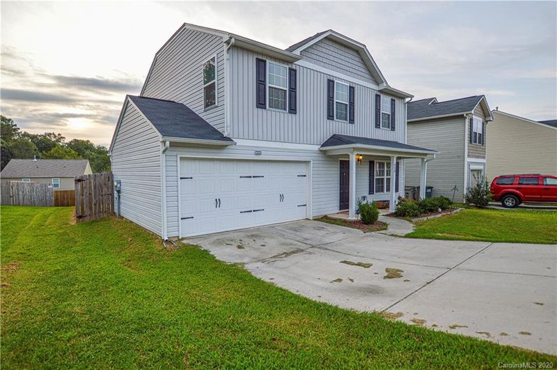 909 Cassidy Dr, Gastonia, NC 28054