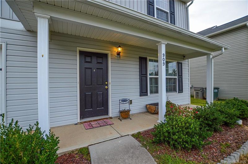 909 Cassidy Dr, Gastonia, NC 28054