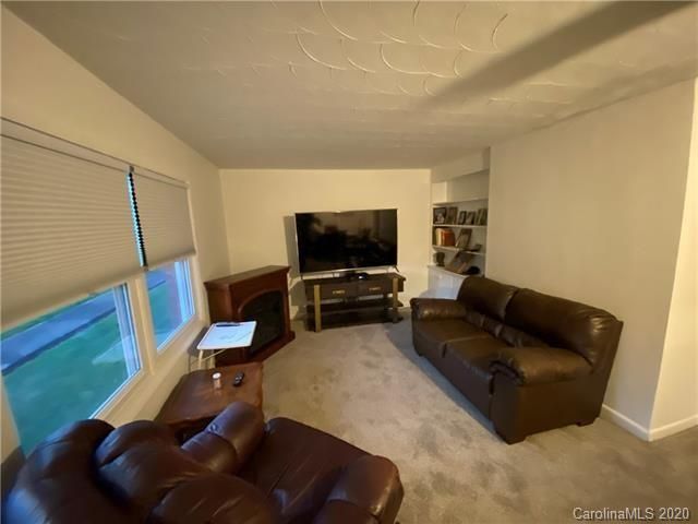 716 20th St NW, Hickory, NC 28601