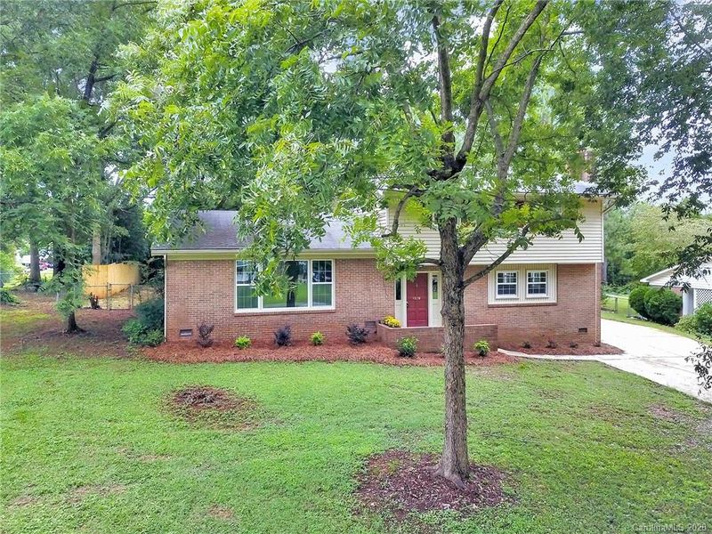 1219 Gladstone Rd, Lancaster, SC 29720