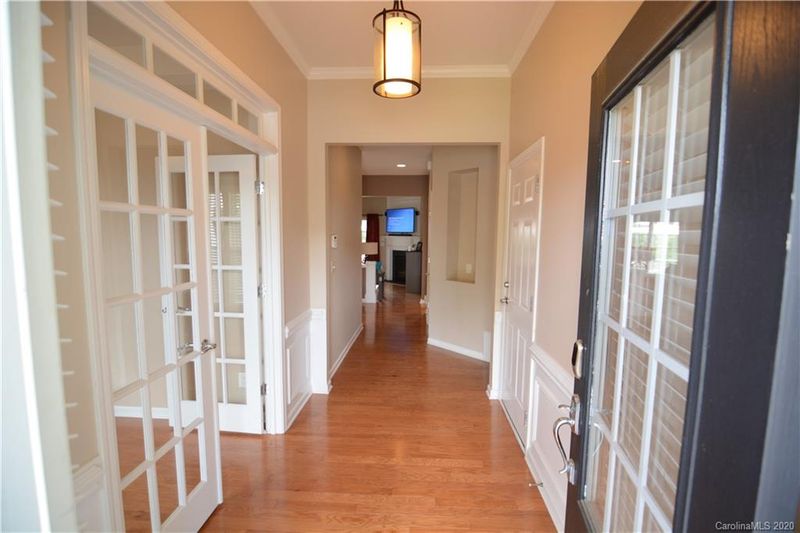 1306 Middlecrest Dr, Concord, NC 28027