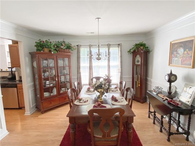 1919 Weddington Rd, Matthews, NC 28105
