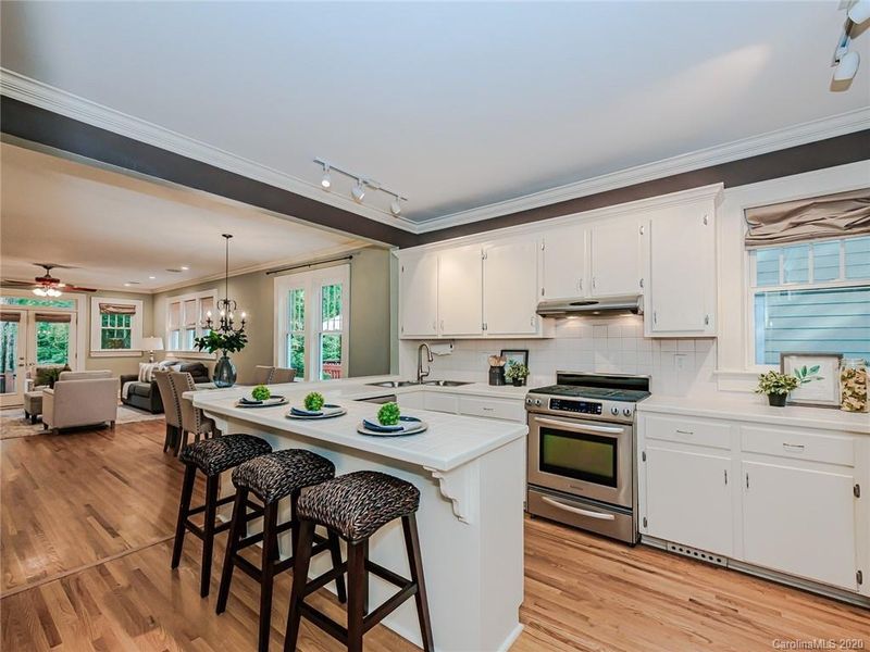 1617 Pecan Ave, Charlotte, NC 28205