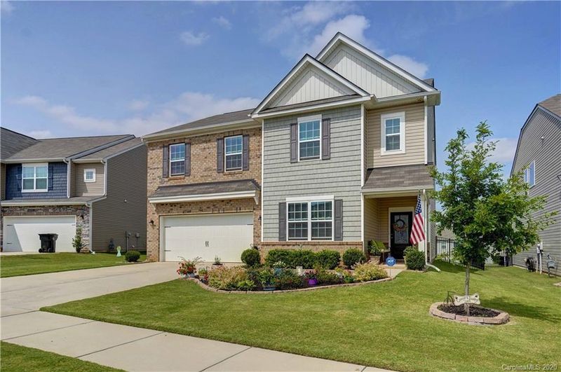 110 Wrangell Dr, Mooresville, NC 28117