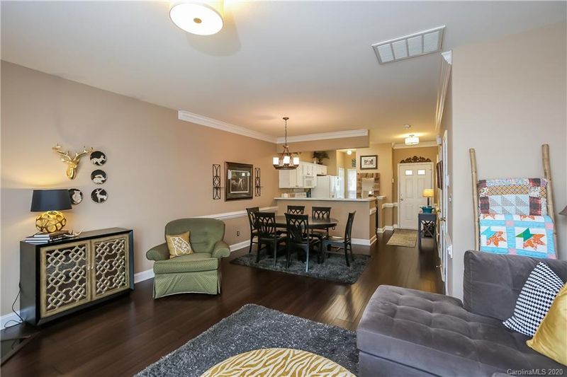 1505 Sylvia Ct #102b, Charlotte, NC 28205
