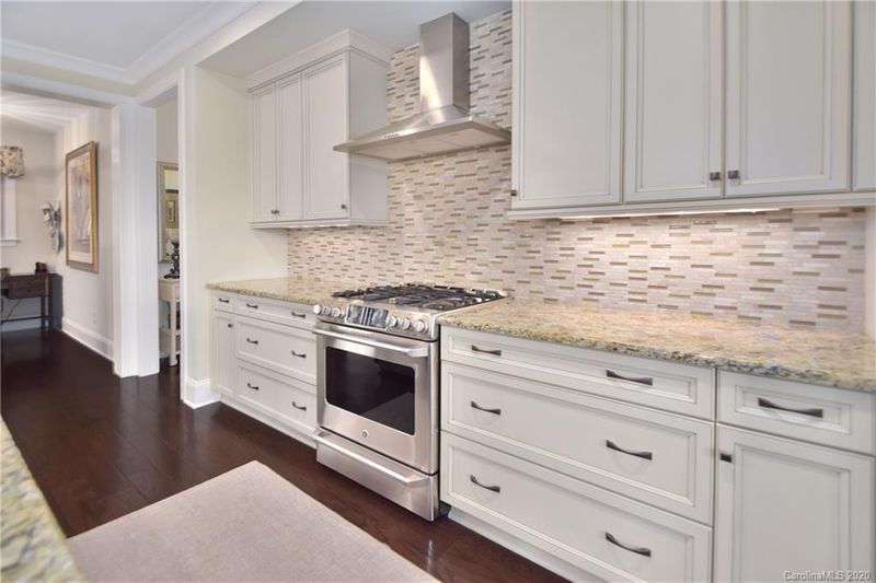 18104 John Robbins Ln, Cornelius, NC 28031