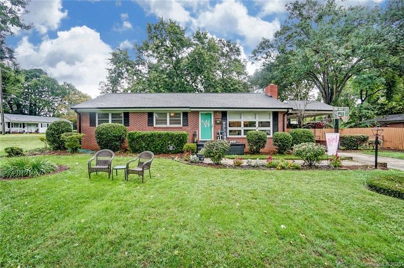 848 Hillcrest Ave, Gastonia, NC 28052