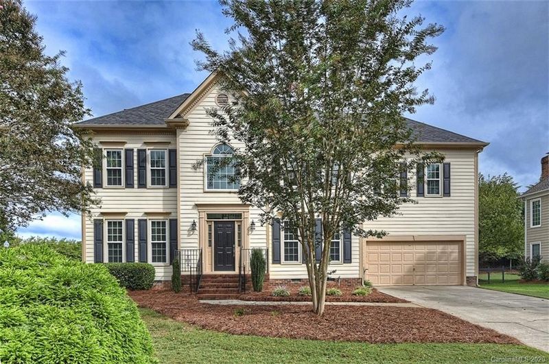 7024 Royce Ct, Charlotte, NC 28277
