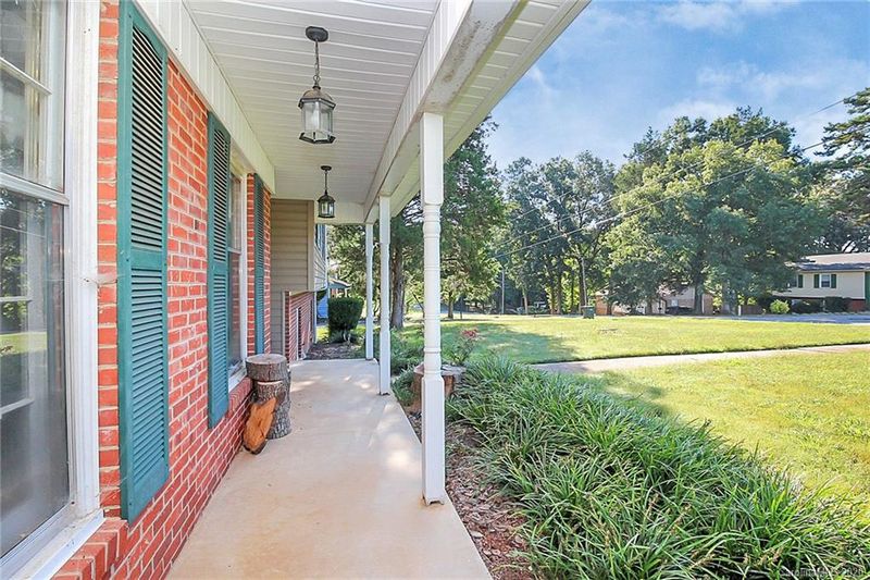 1957 Old Farm Rd, Concord, NC 28025