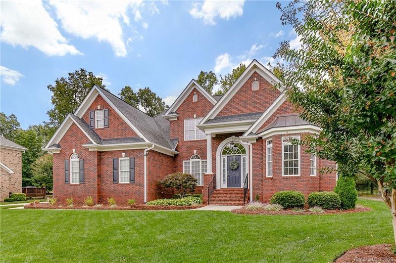 2116 Flagstick Dr, Matthews, NC 28104