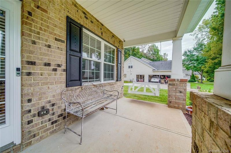 6207 Lowergate Dr, Waxhaw, NC 28173