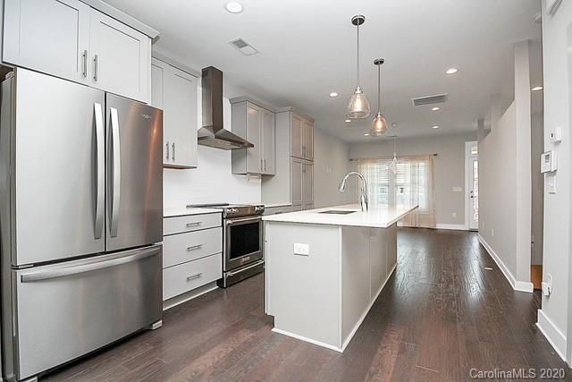 1112 Wesley Park Ln, Charlotte, NC 28208