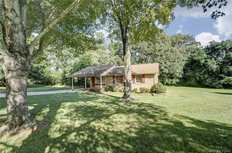 8600 Byway Rd, Charlotte, NC 28214