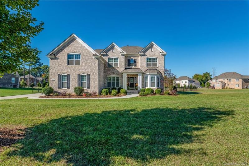 711 Copper Tree Ln, Waxhaw, NC 28173