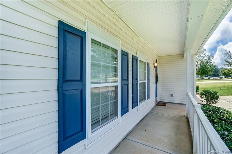 312 Augustus Ln, Mount Holly, NC 28120