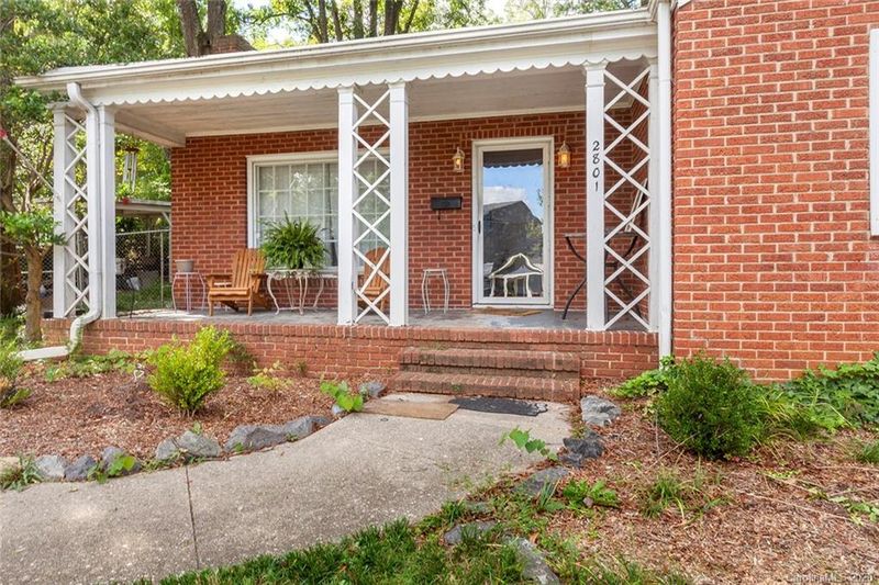 2801 Holt St, Charlotte, NC 28205