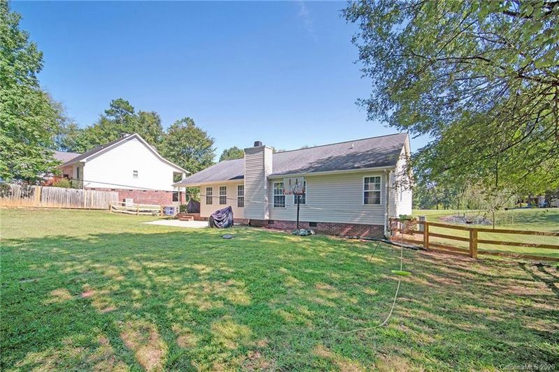 1904 Oberhaus St, Mount Pleasant, NC 28124