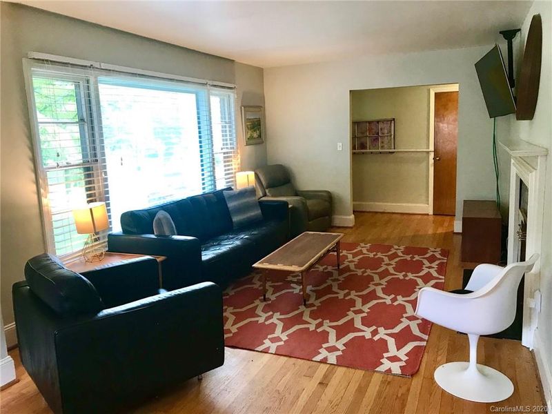 645 Mayview Dr, Charlotte, NC 28205