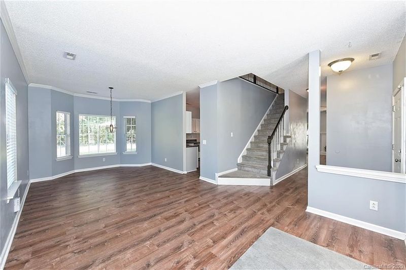 9319 Hanworth Trace Dr, Charlotte, NC 28277
