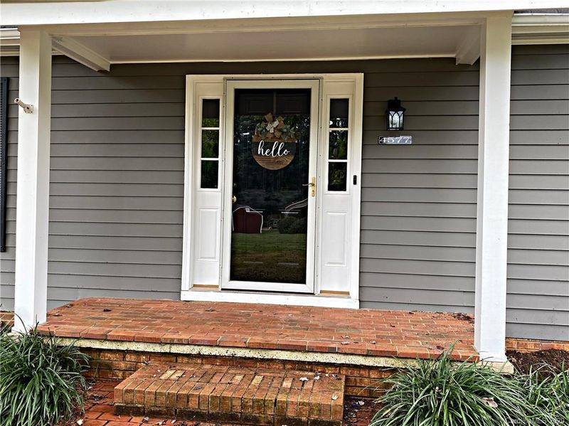 4577 Kings Ct, Hickory, NC 28602