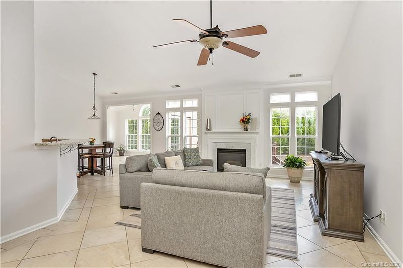 1021 Irish Moss Ln, Matthews, NC 28104