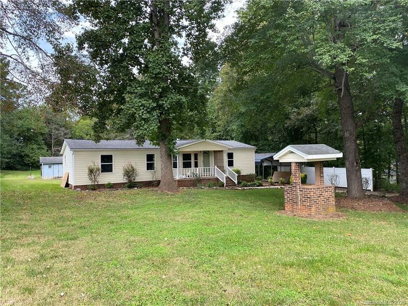 4869 Panama Dr, Conover, NC 28613