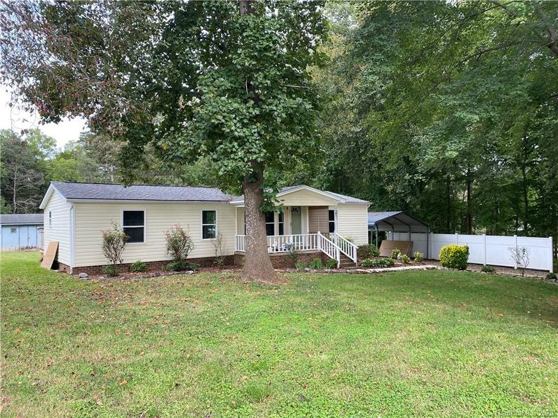 4869 Panama Dr, Conover, NC 28613