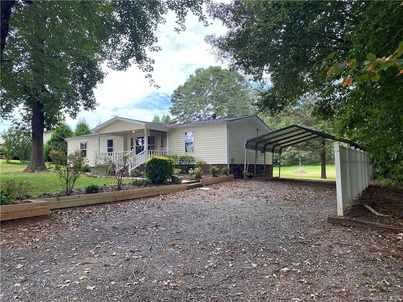 4869 Panama Dr, Conover, NC 28613