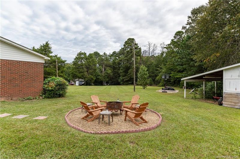 275 S Potter Rd, Lancaster, SC 29720