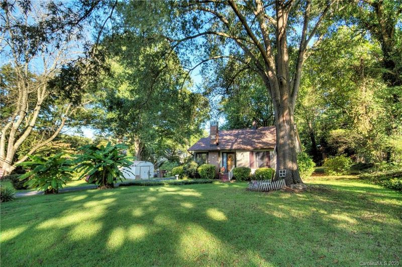 1703 Central Dr, Kannapolis, NC 28083