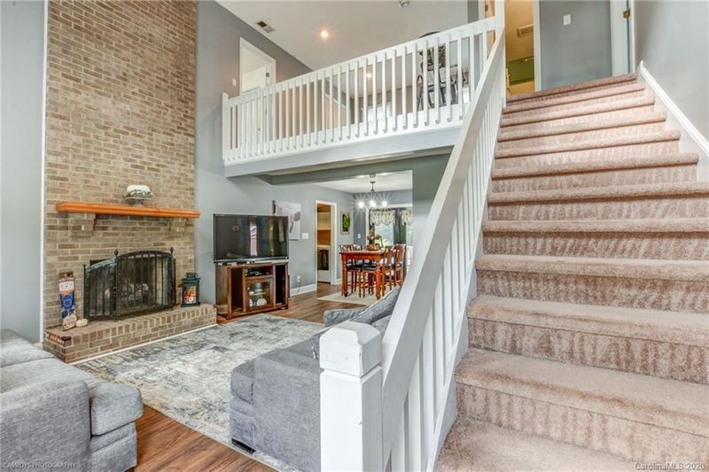 117 Shade Tree Ct, Gastonia, NC 28056