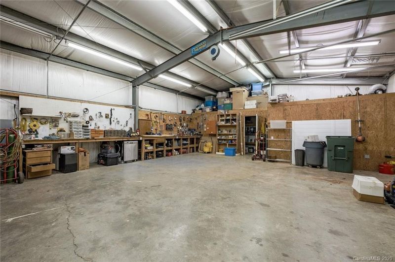 399 Stutts Rd, Mooresville, NC 28117