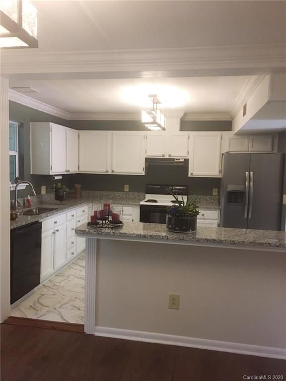 3186 Heathstead Pl, Charlotte, NC 28210