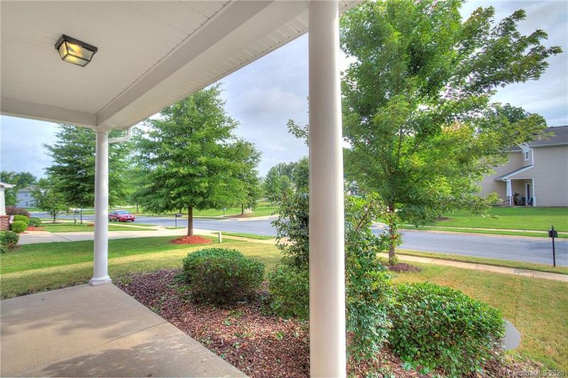8909 Gray Willow Rd, Charlotte, NC 28227