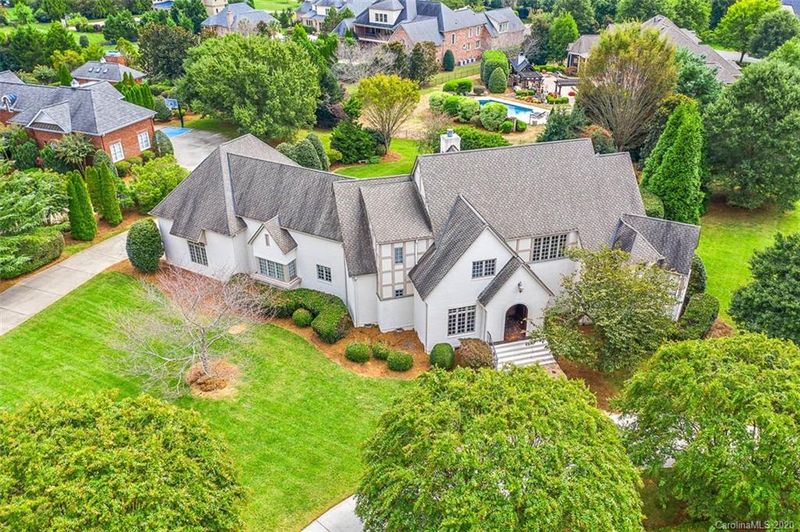 1000 Clover Crest Ln, Matthews, NC 28104