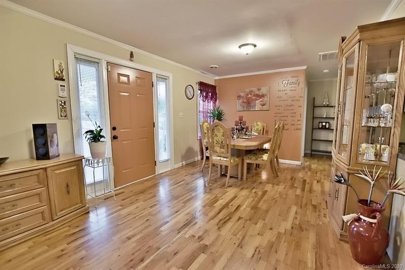 1527 Old Camden Hw, Lancaster, SC 29720