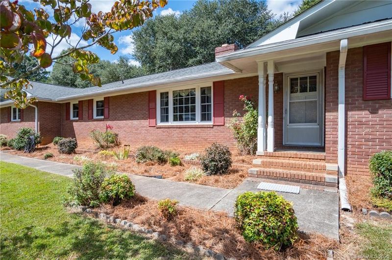 1591 Hathaway Dr, Rock Hill, SC 29730