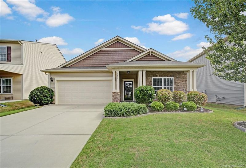1413 Sunflower Field Pl, Stallings, NC 28104