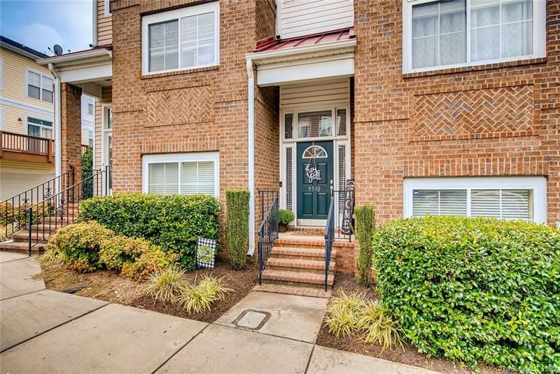 9510 Dunbrody Ln, Charlotte, NC 28273