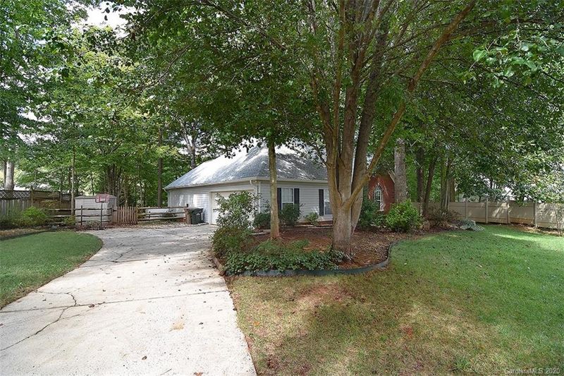 3604 Truxton Ct, Waxhaw, NC 28173